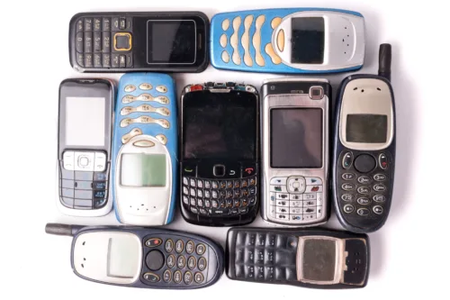 starší mobily