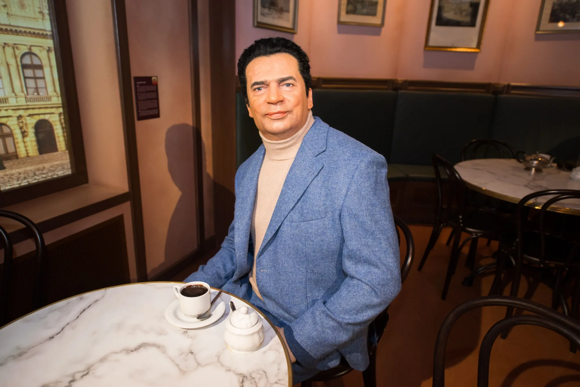 figurína herce Vladimíra Menšíka